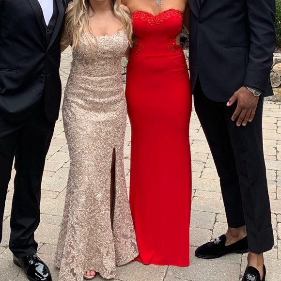 STUNNING RED FAVIANA PROM DRESS - Picture 4 of 5